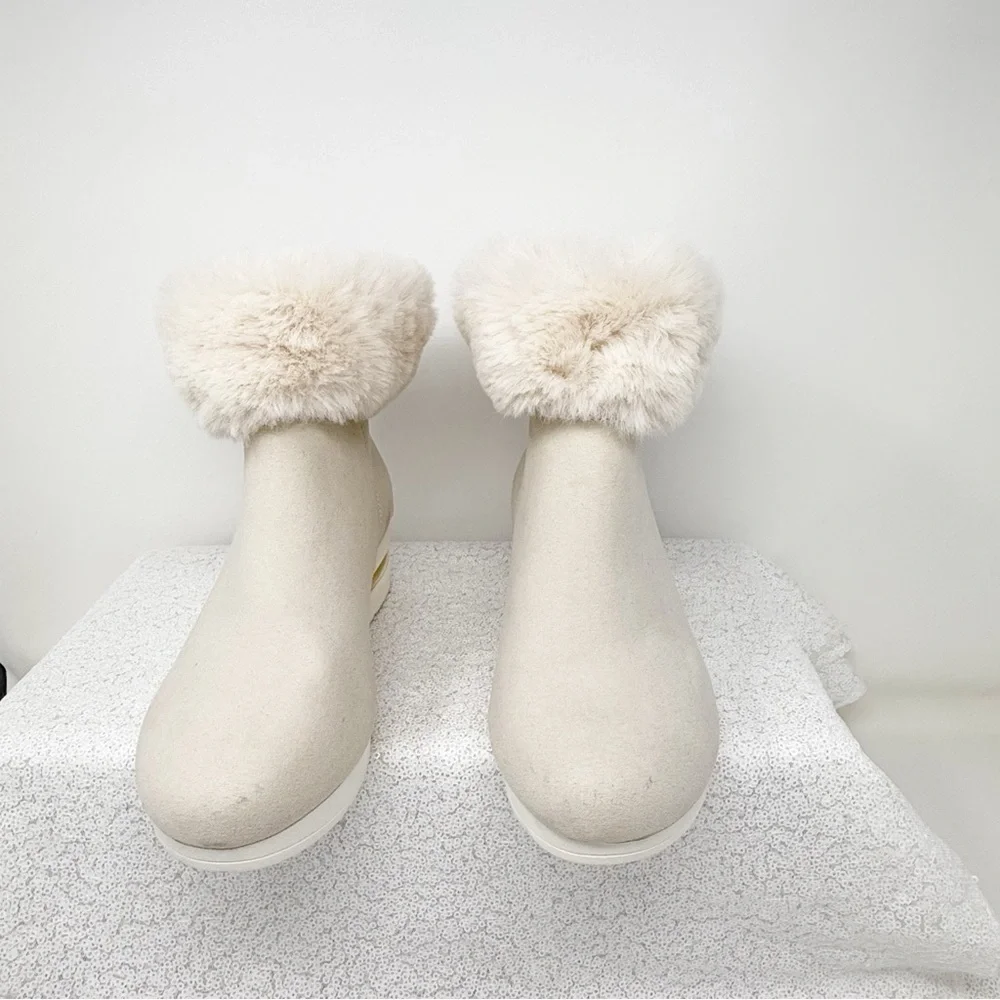 DKNY Women’s Abri Booties size 7.5
